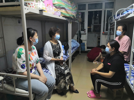 【学生作品选登】宿管老师--吴妈妈